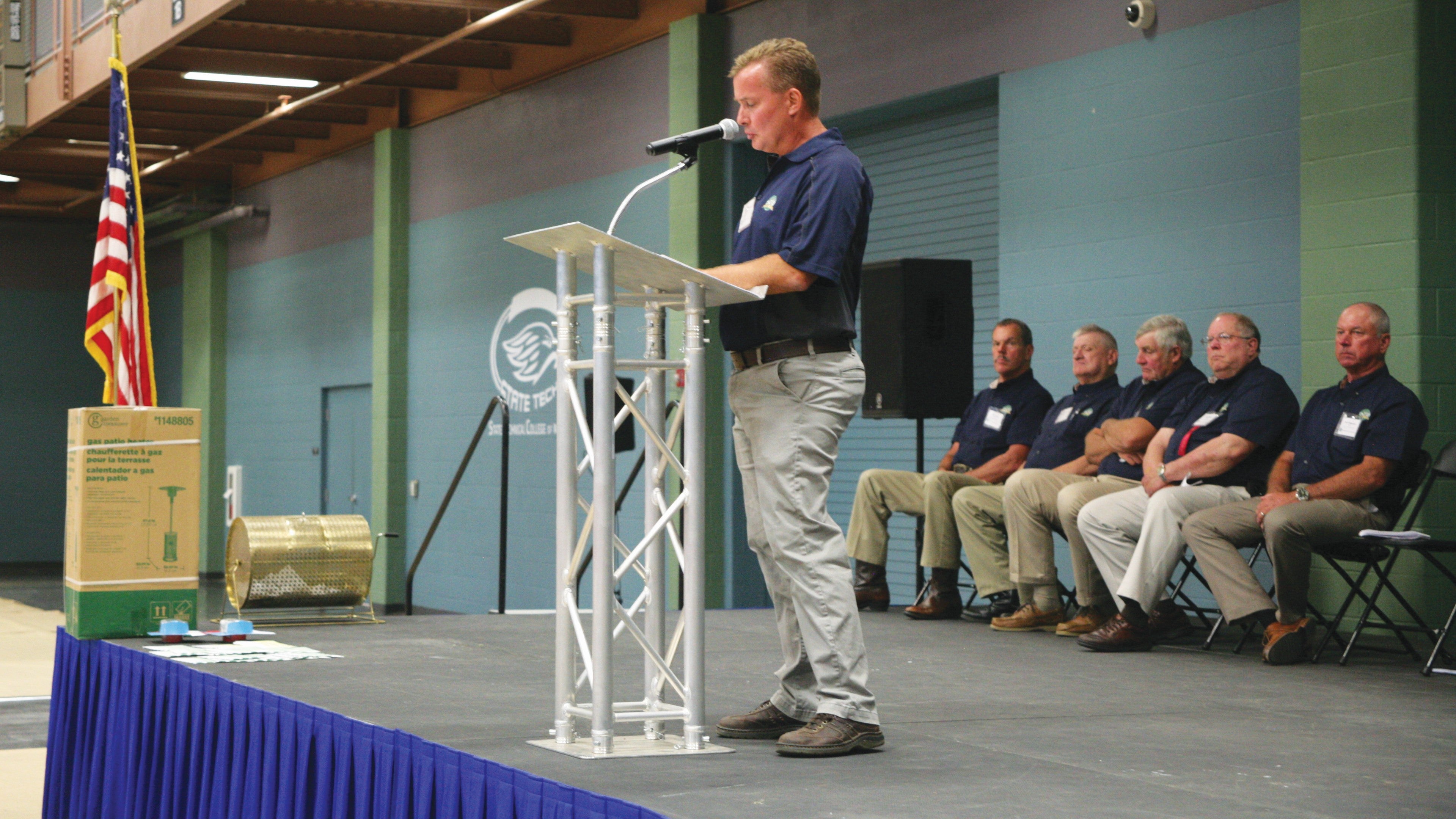 GM Roger Kloeppel addresses annual meeting